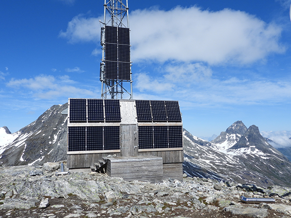 trollstigen-basestasjon-5g-solcelle.jpg